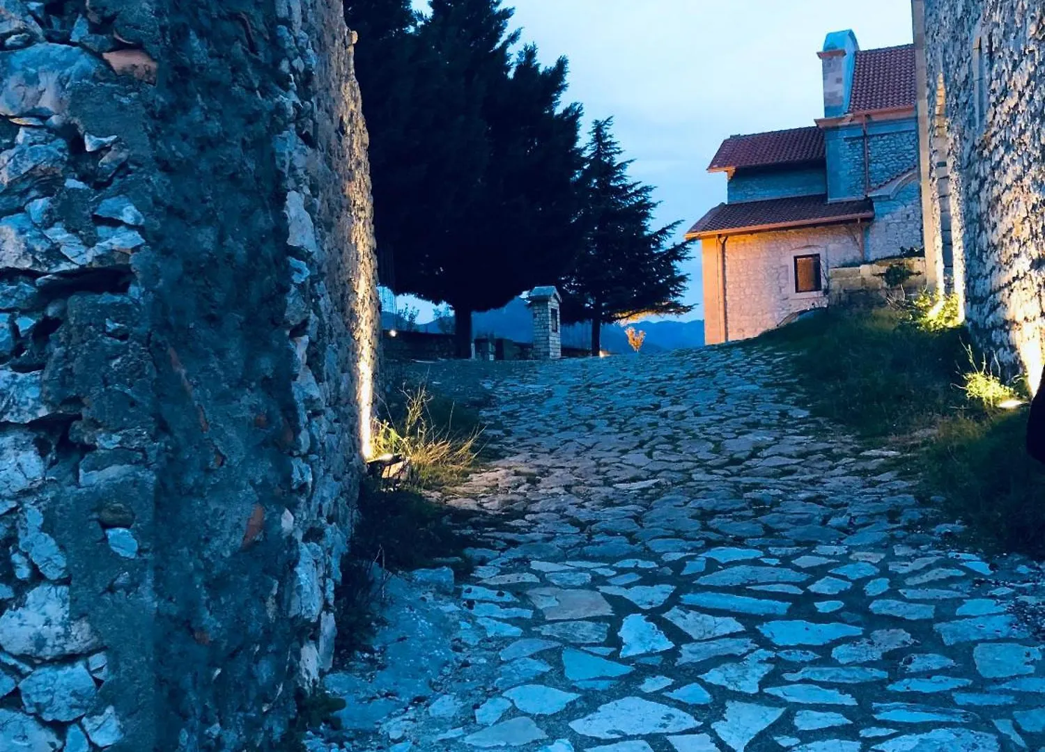 ***  Hotel Xhej Rubik Albania